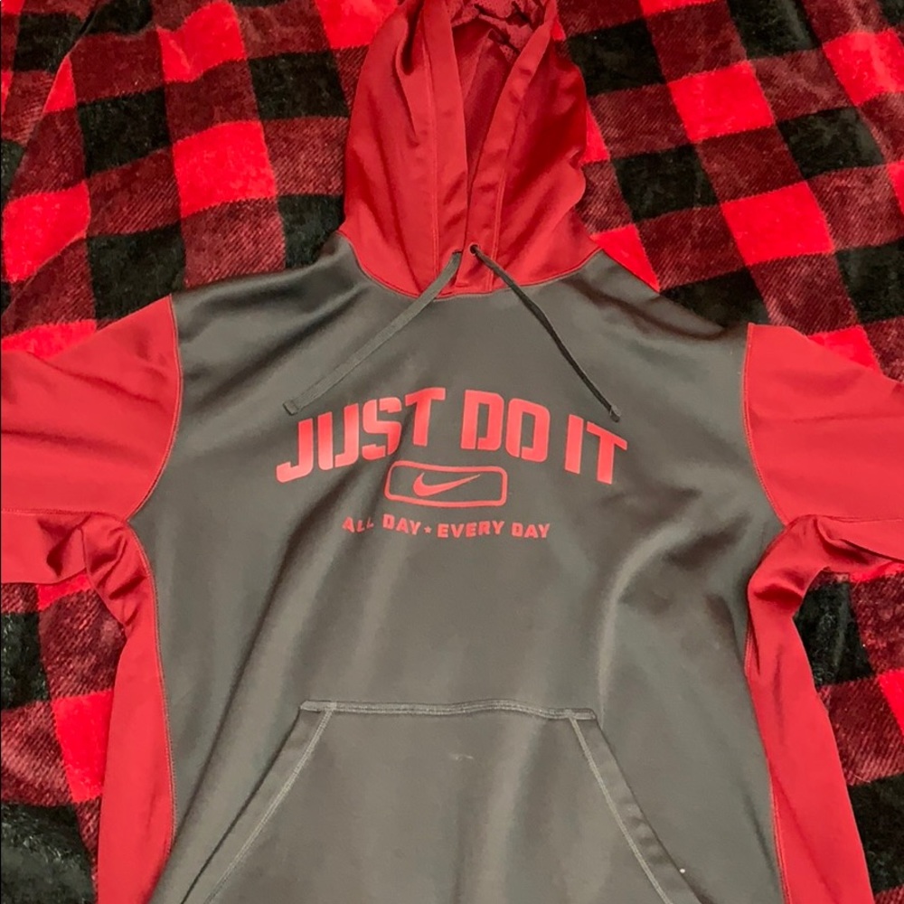 Nike dri fit hoodie men’s large